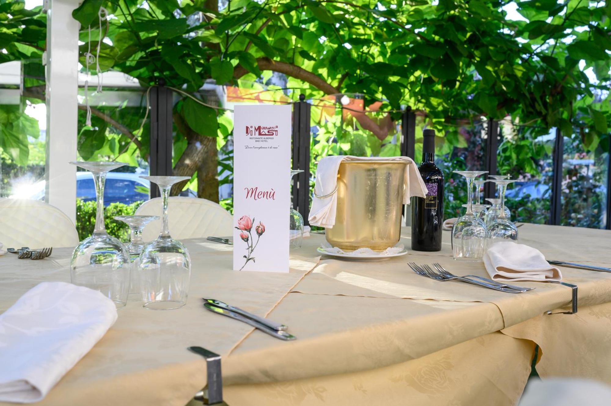 Ristorante Albergo Gerardo Di Masi Caposele ภายนอก รูปภาพ