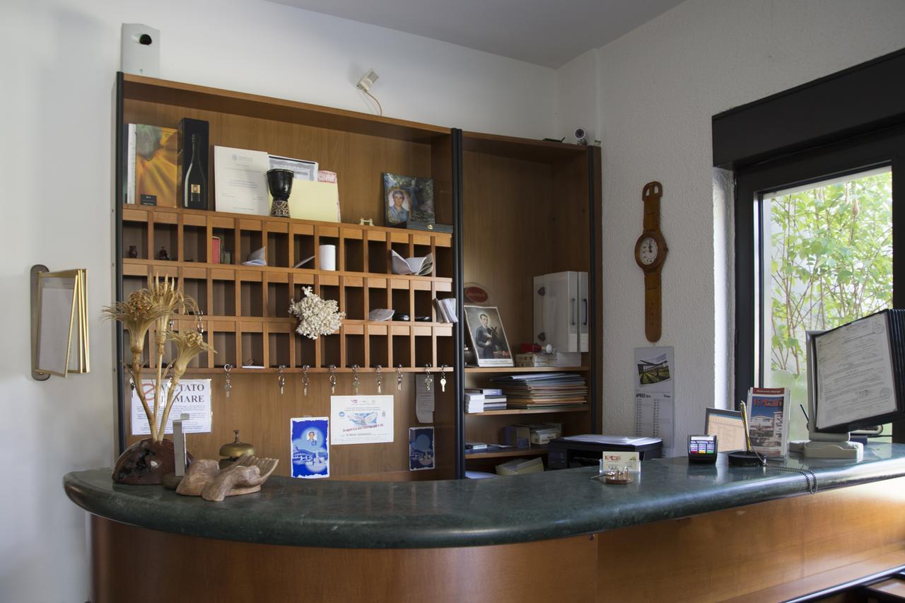 Ristorante Albergo Gerardo Di Masi Caposele ภายนอก รูปภาพ