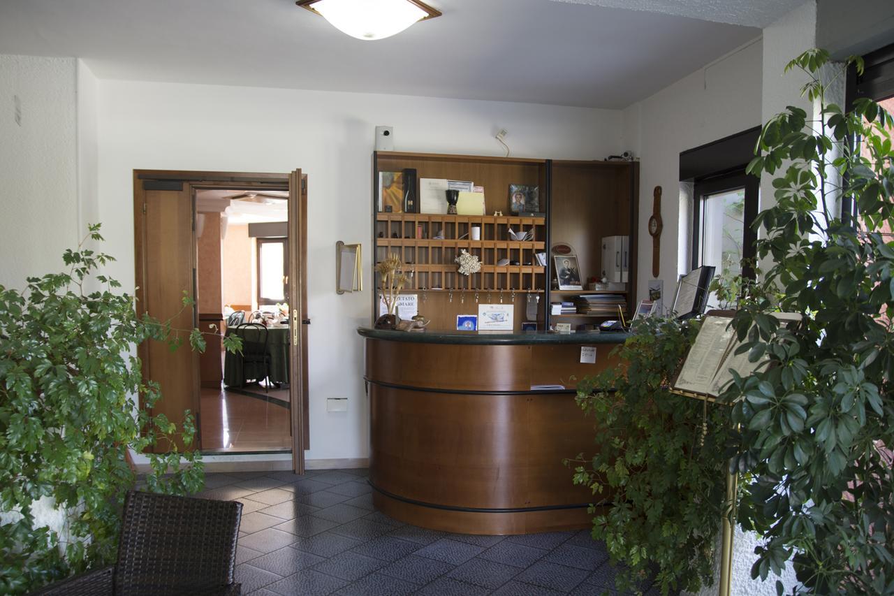 Ristorante Albergo Gerardo Di Masi Caposele ภายนอก รูปภาพ