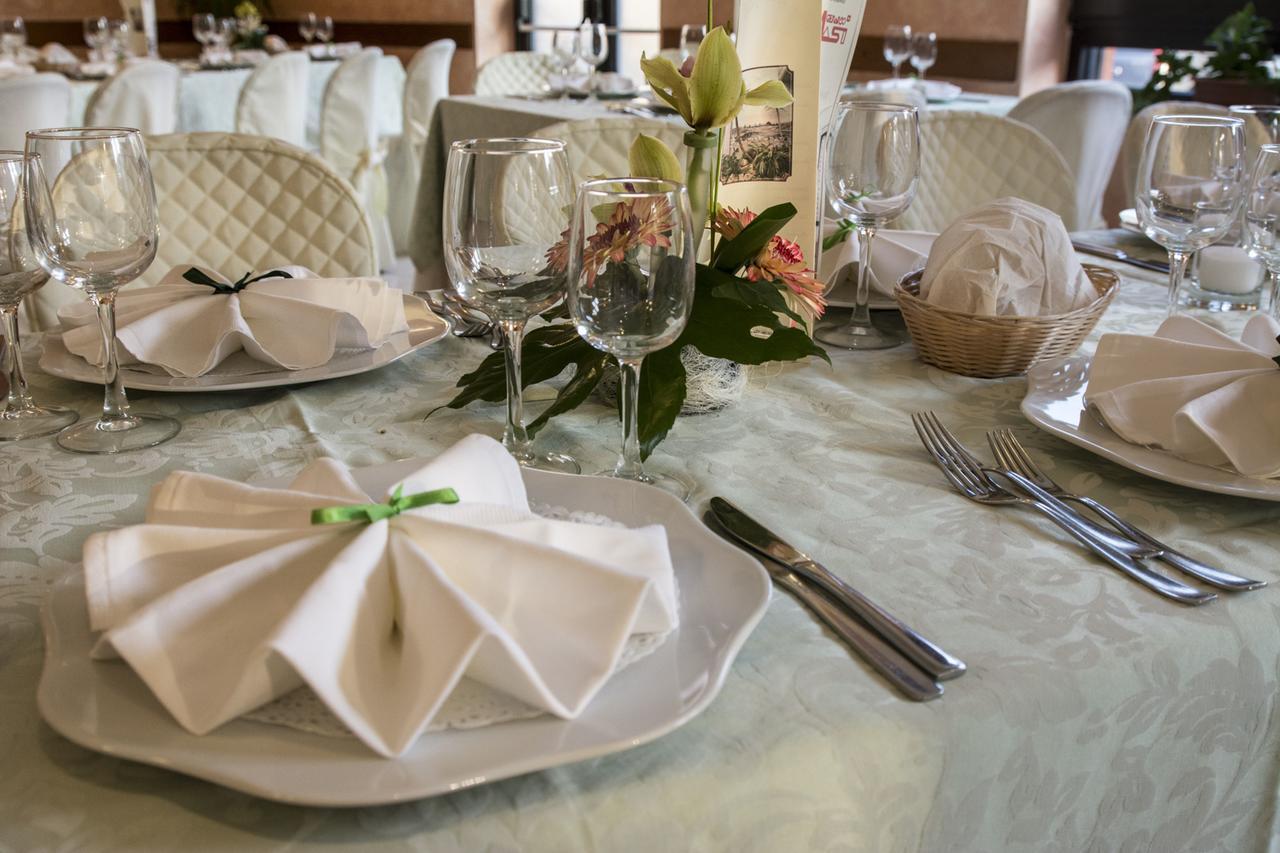 Ristorante Albergo Gerardo Di Masi Caposele ภายนอก รูปภาพ