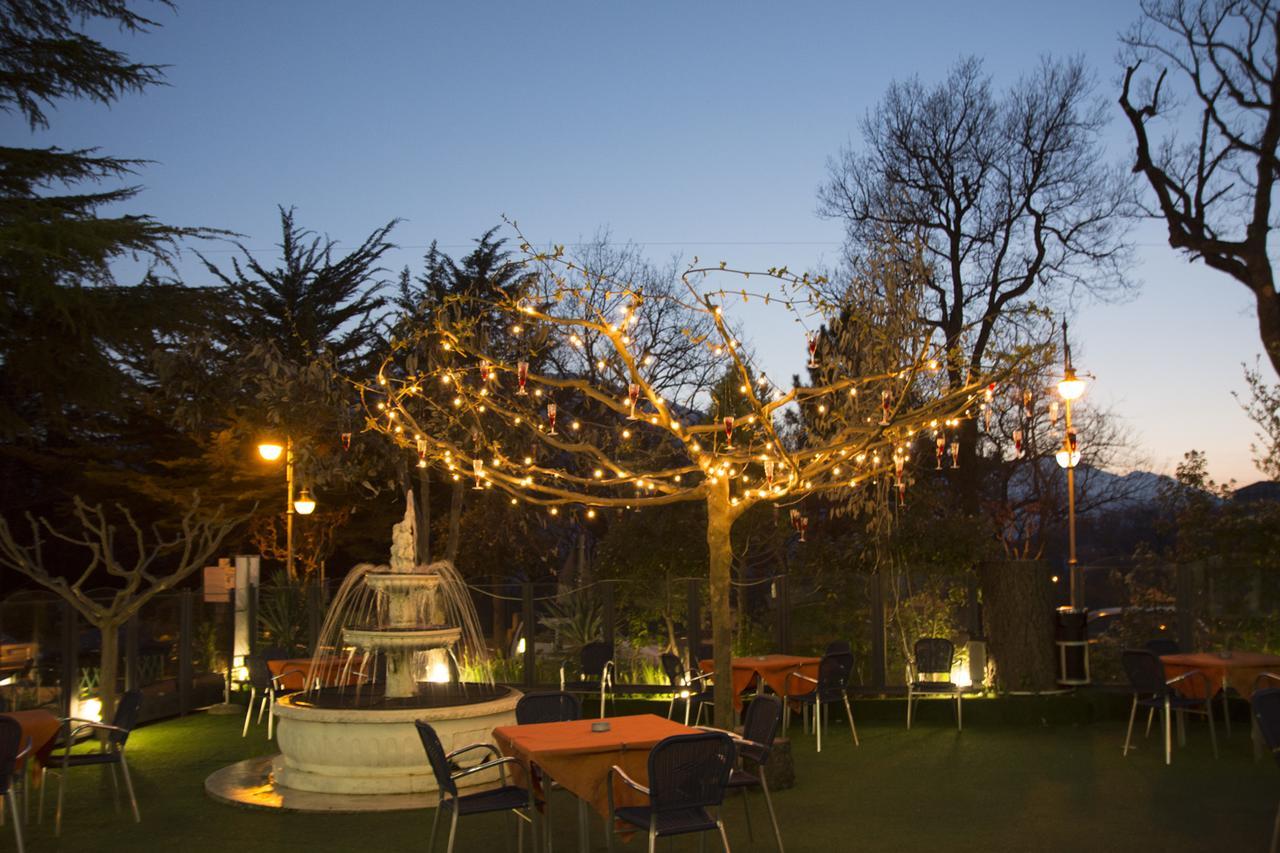 Ristorante Albergo Gerardo Di Masi Caposele ภายนอก รูปภาพ